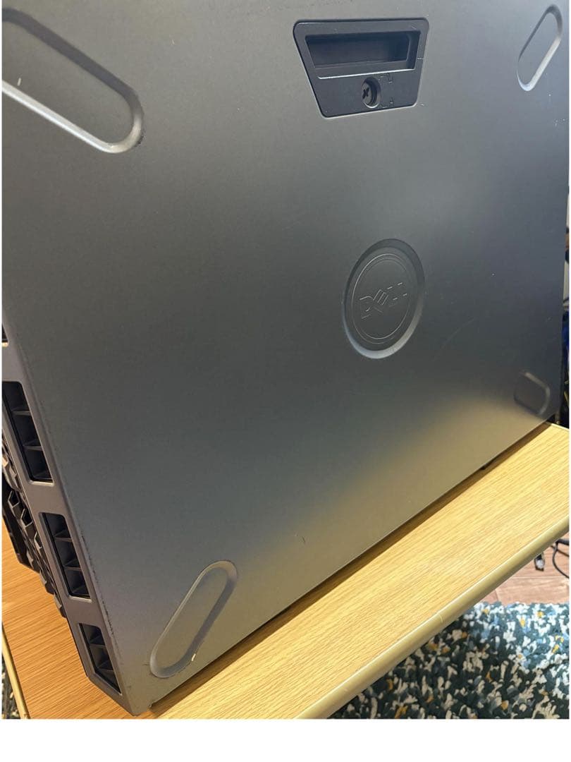 値下げ中 DELL PowerEdge T330 サーバーPC 8ベイストレージ