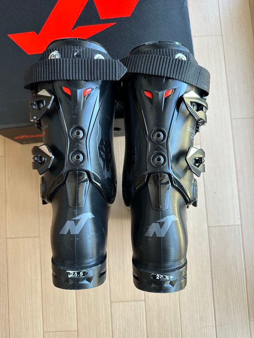 スキーブーツ　ノルディカ　ドーベルマン　5RD―S 24.5cm