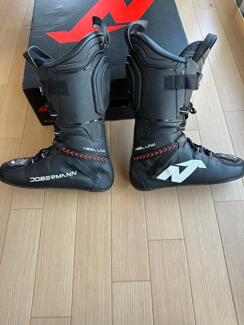 スキーブーツ　ノルディカ　ドーベルマン　5RD―S 24.5cm