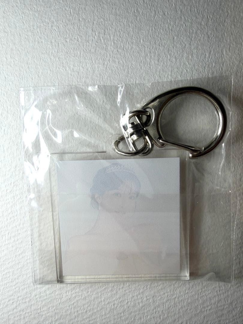 三上悠亜 アクリルキーホルダー