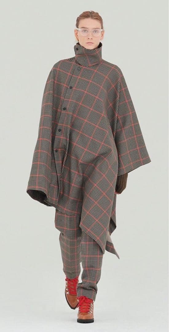 hyke ケープコート