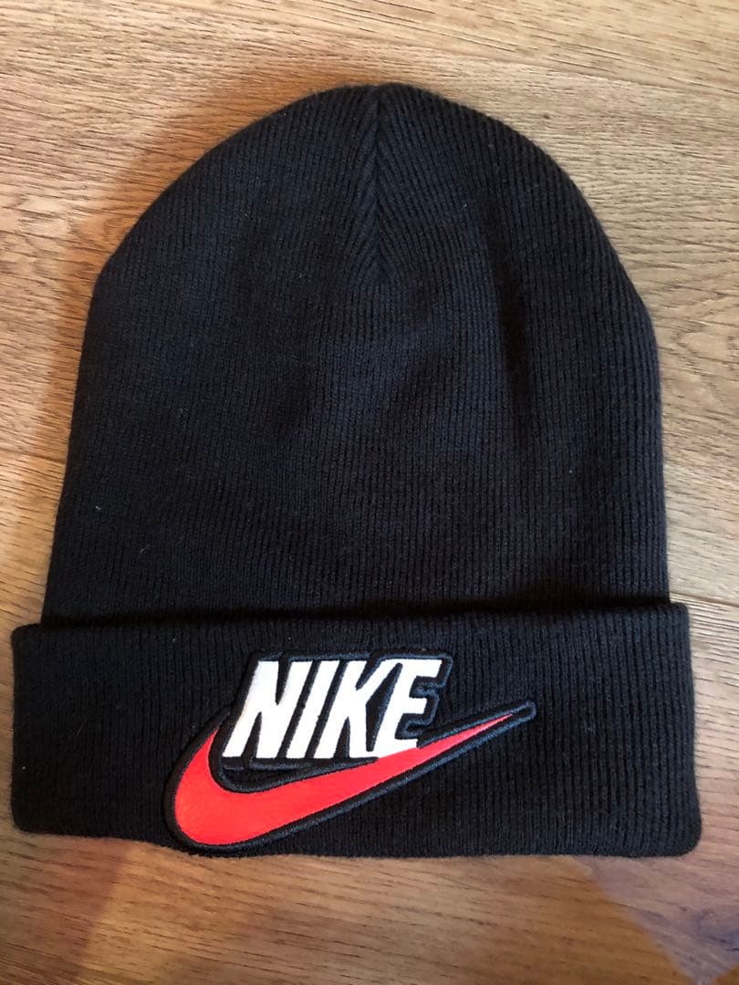 シュプリーム　ナイキ　NIKE ビーニー　ニットキャップ　ボックスsupreme