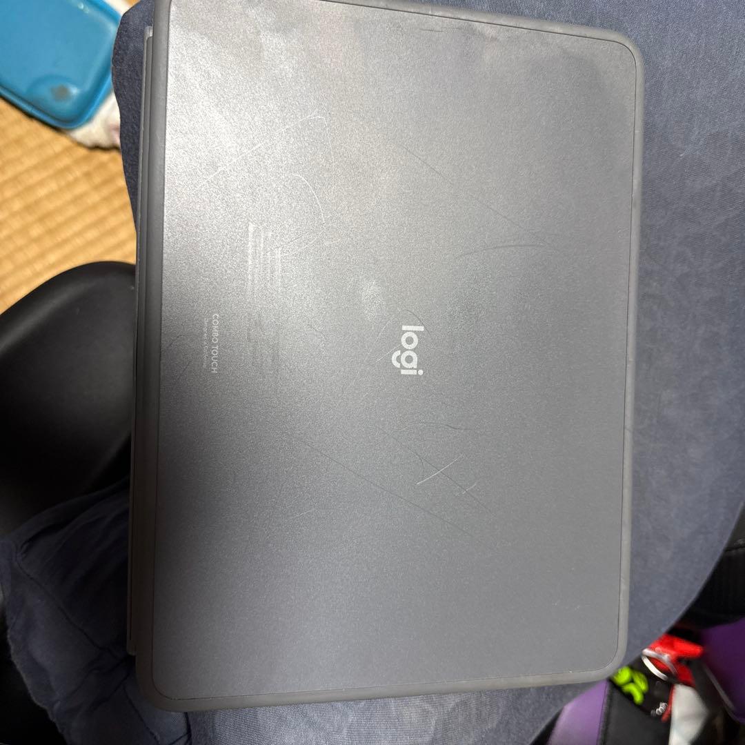 Logitech Combo Touch 　iPad Air m2 11インチ用