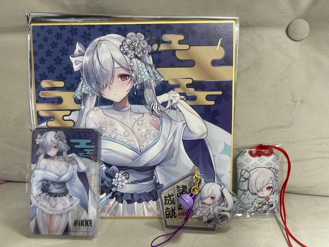 C105 NIKKE シンデレラ オイル入りアクリルブロック　コミケ　ニケ