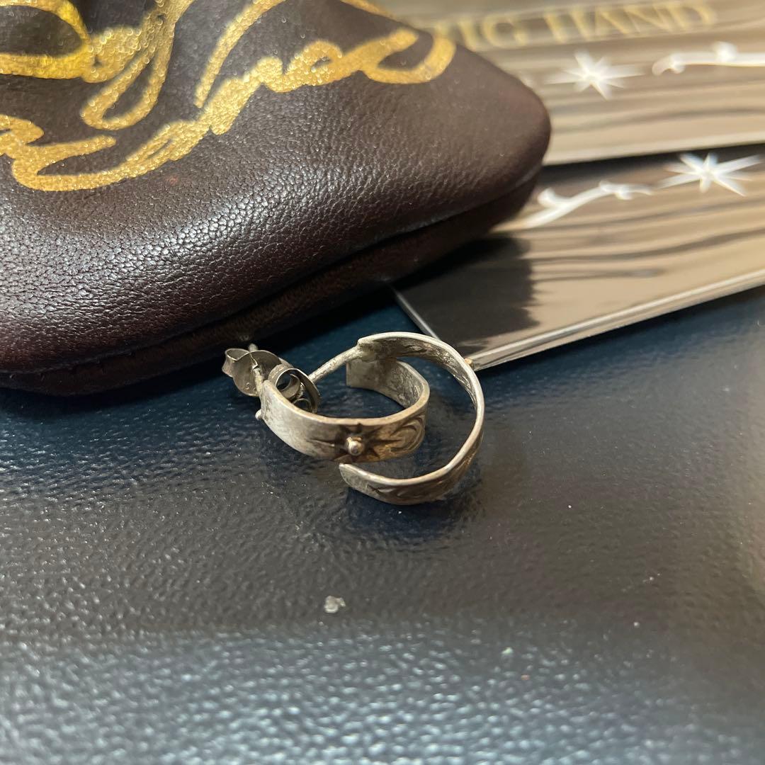 BIGHAND アラベスクピアス両耳2個セット