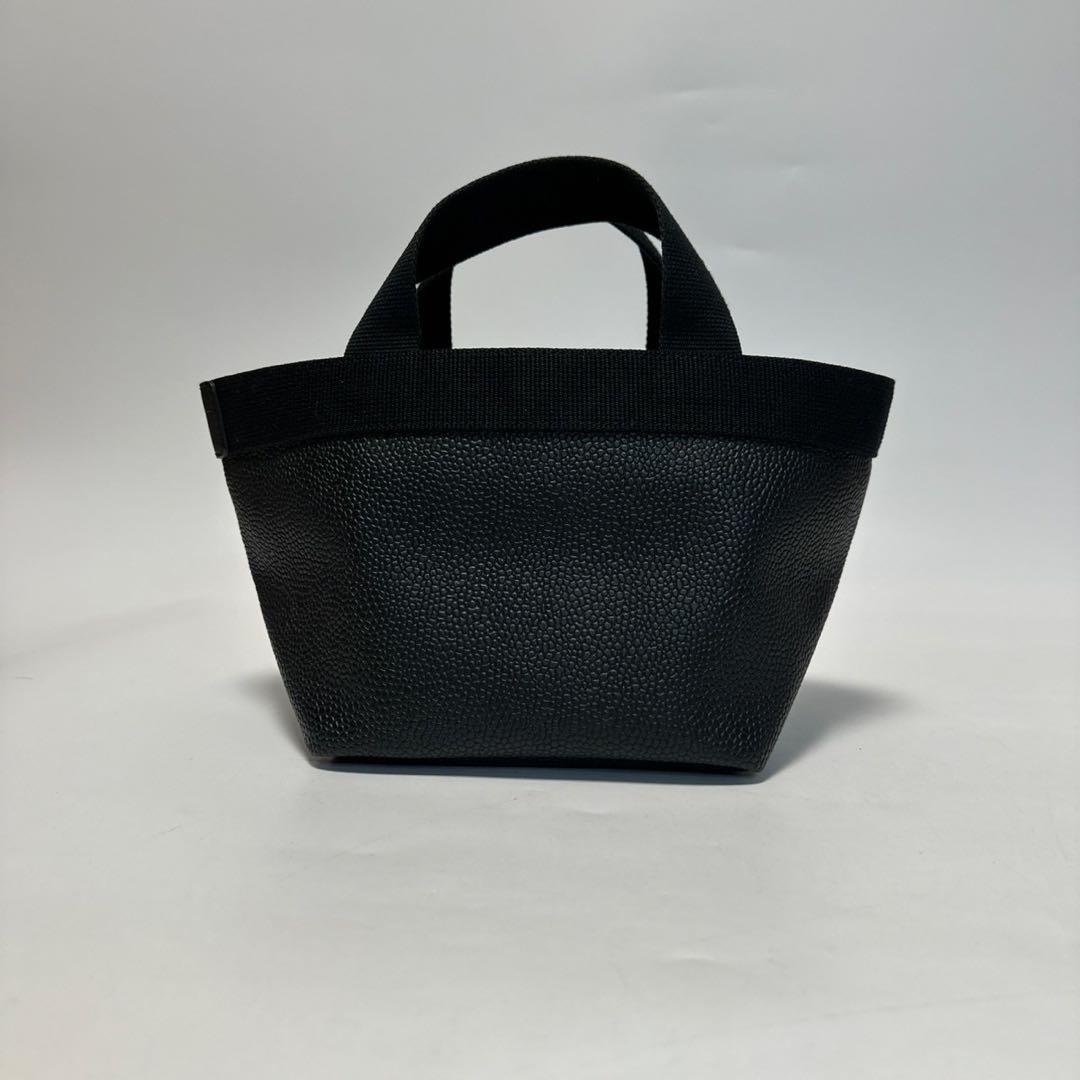 o36【極美品】エルベシャプリエ　レザー　ブラック　701GP ハンドSサイズ.