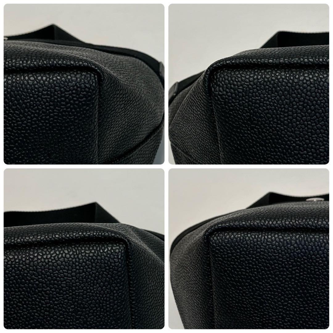 o36【極美品】エルベシャプリエ　レザー　ブラック　701GP ハンドSサイズ.