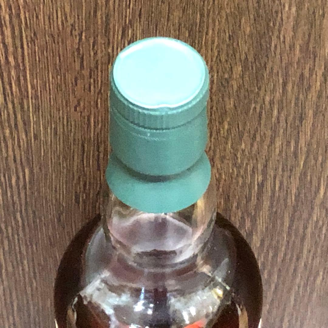 クラシックofアイラ スコッチウイスキ ー（ラガヴーリン）700ml/60.3%