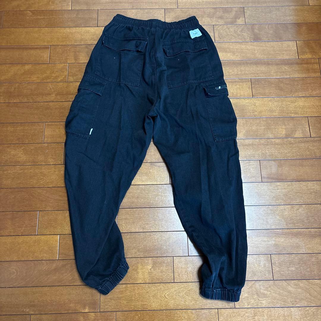 WTAPS ブラックカーゴパンツ