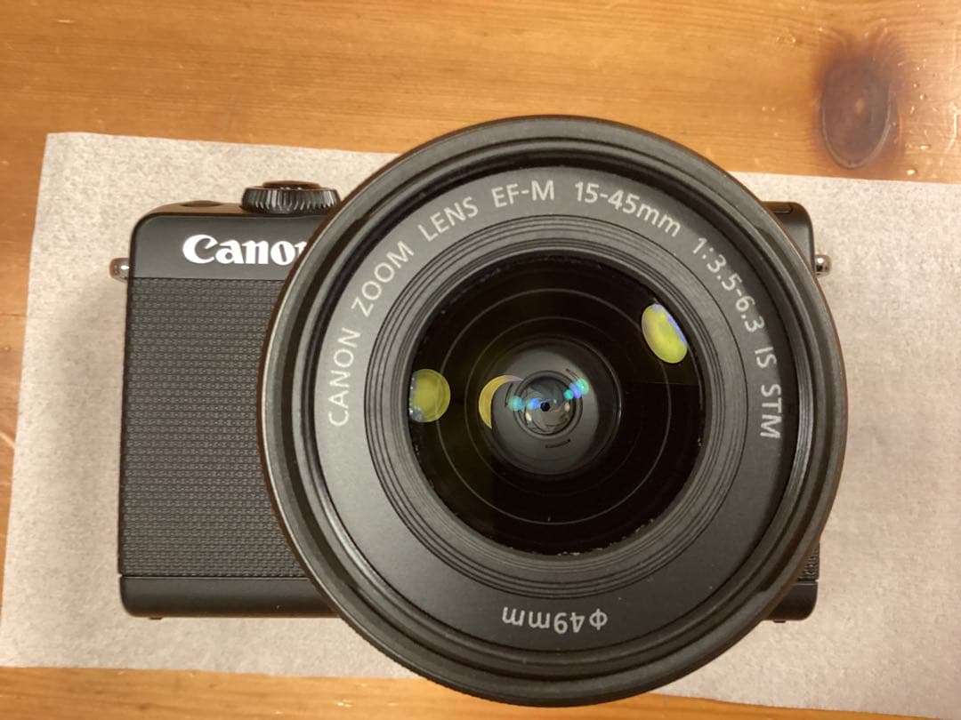 EOS M100　ブラック　EF-M15-45　IS　STM　レンズキット　黒