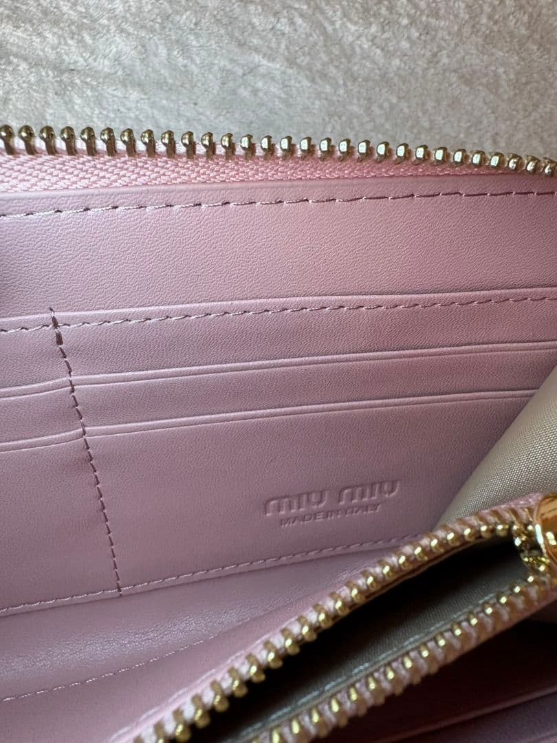 新品 MIU MIU キルティング長財布 ピンク