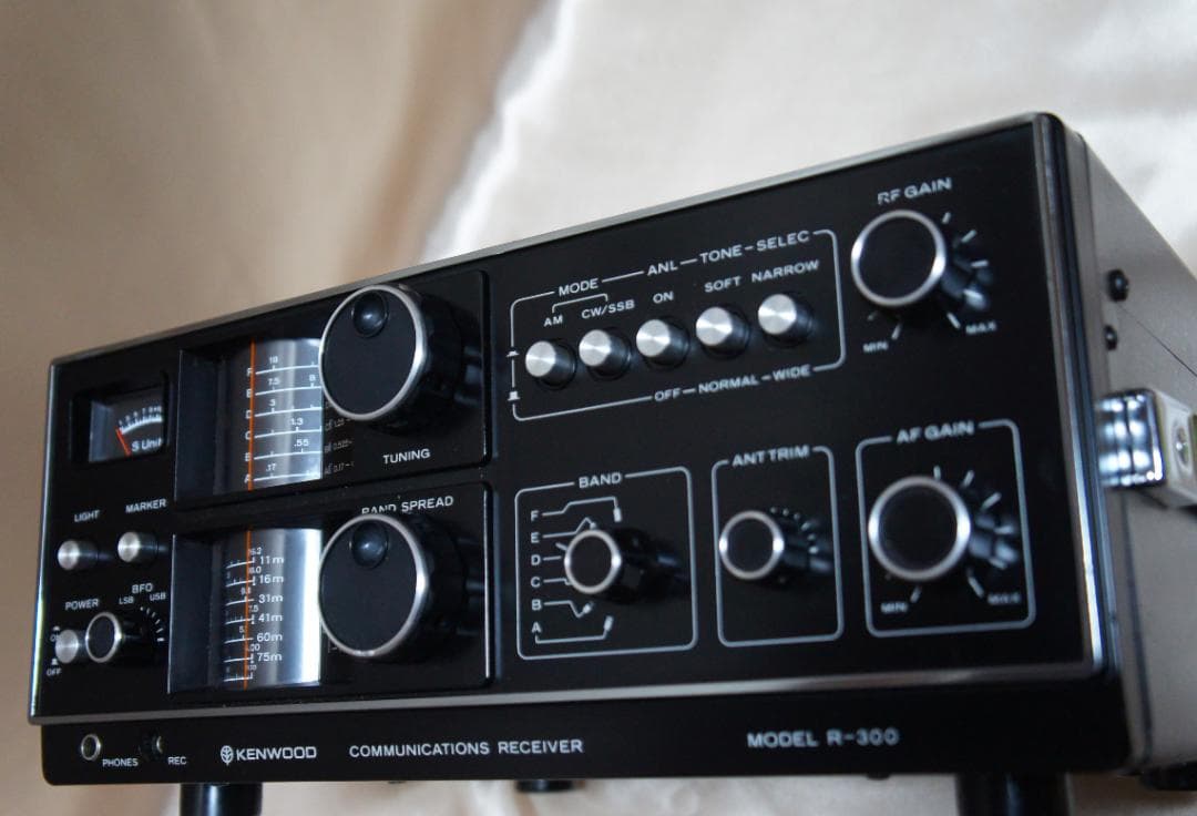 ☆とても綺麗☆動作品☆TRIOトリオ☆R-300☆受信機☆BCLラジオ☆