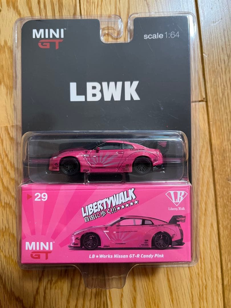 ミニカー MINI GT LB-Works Nissan GT-R Candy Pink