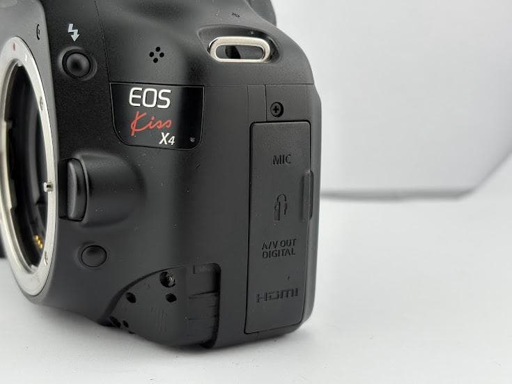 ★極上品★ キヤノン CANON EOS KiSS X4 ボディ