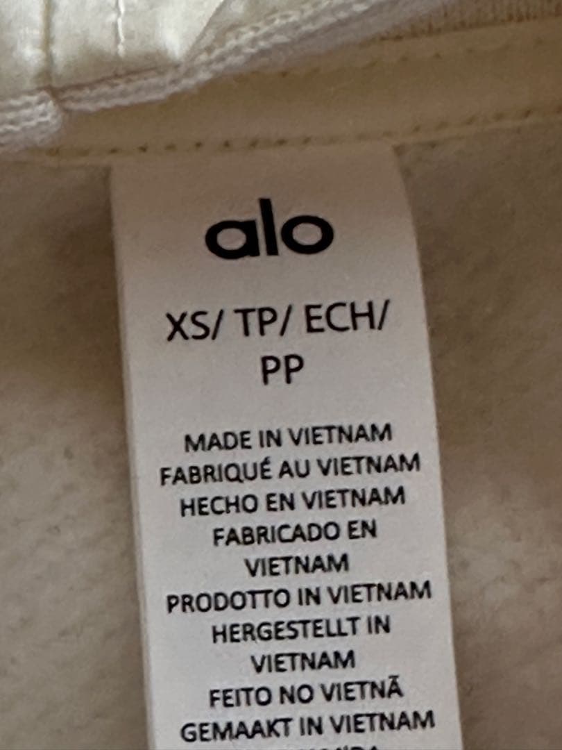 ヨガ・ピラティス aloCroppedin the AirShort Sleeve Hoodie