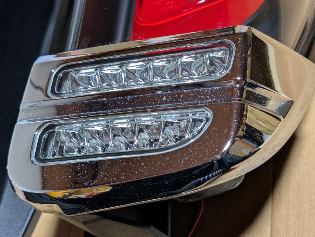 ヴォクシー　ノア　エスクァイア　80系　メテオ テールランプ