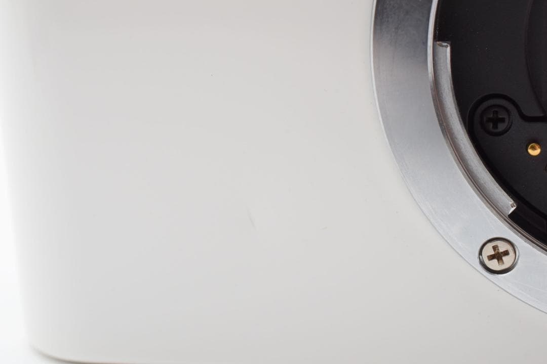 超美品 ニコン Nikon J1 ホワイト ショット数 2,258枚 M807