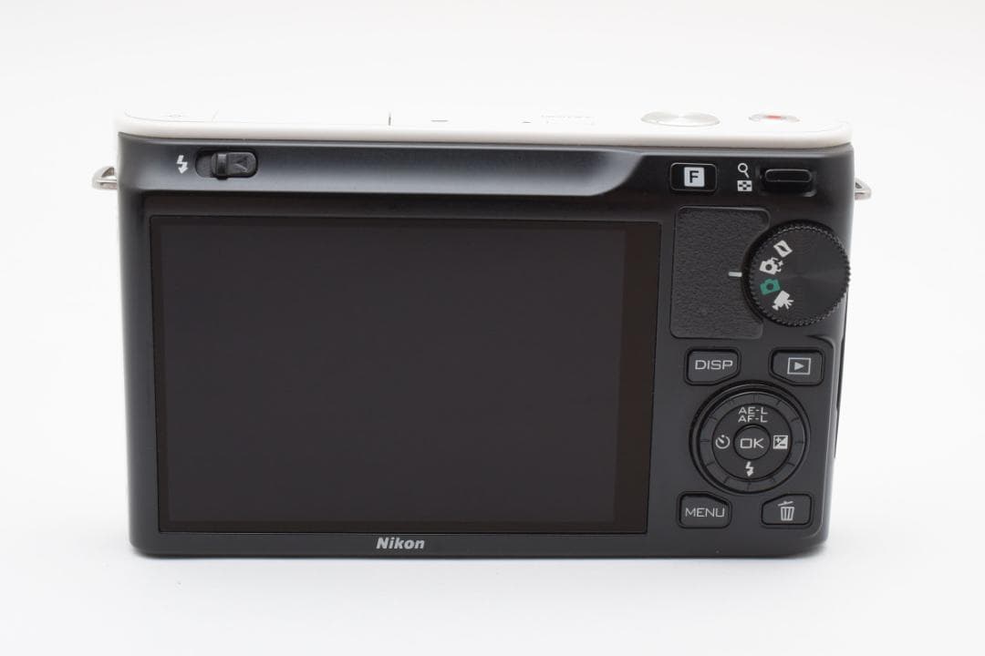 超美品 ニコン Nikon J1 ホワイト ショット数 2,258枚 M807