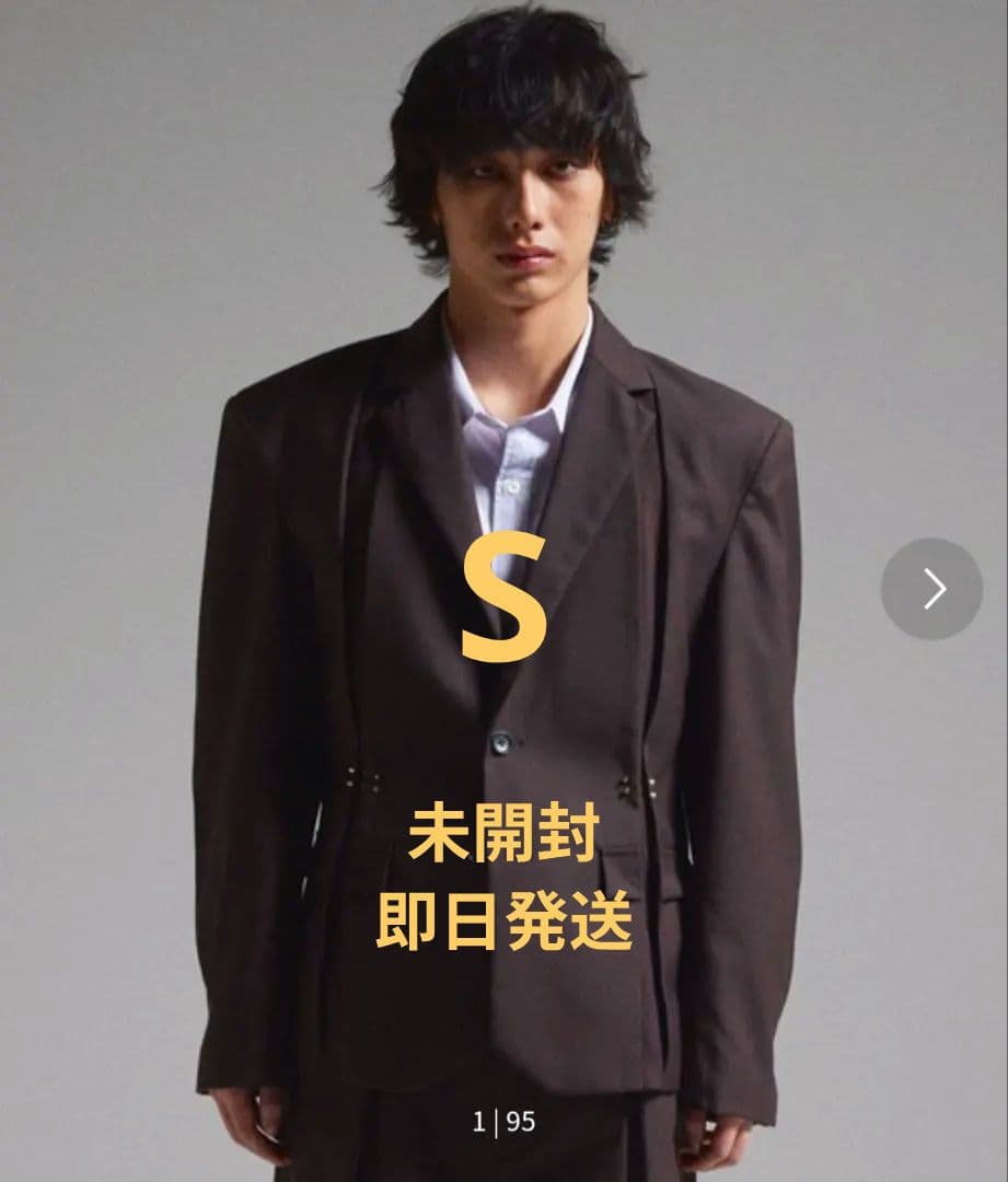 GRANCY ピアスデザインタックテーラードジャケット