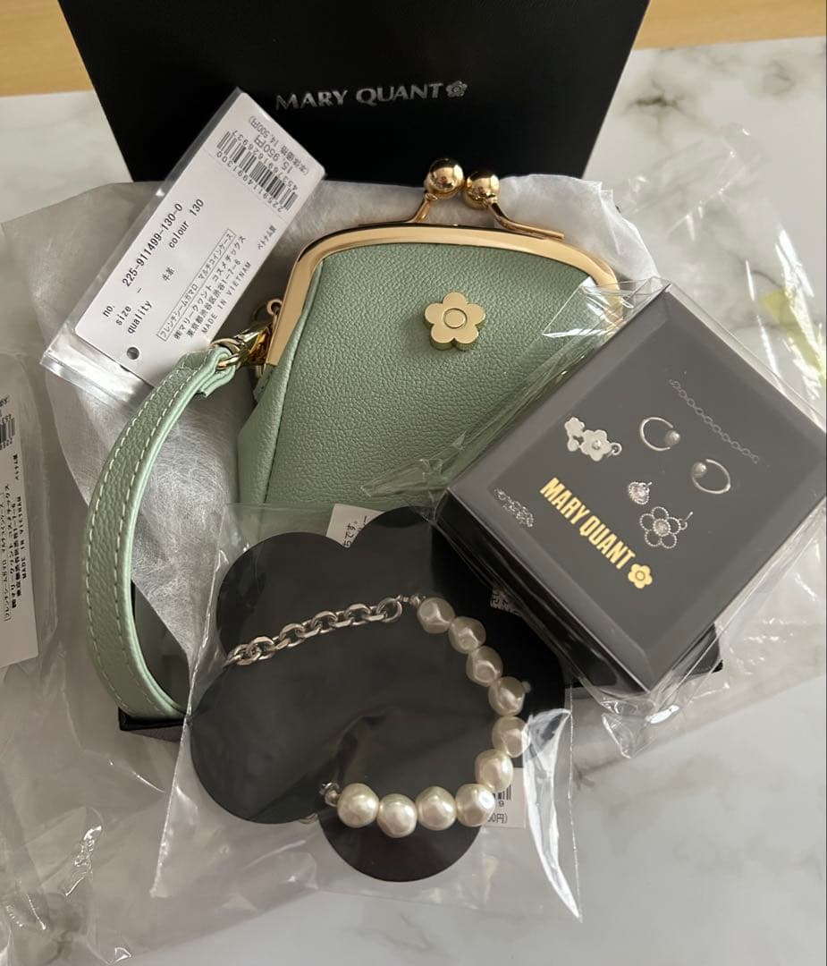 MARY QUANT 財布　ネックレス　ピアス　福袋　まとめて