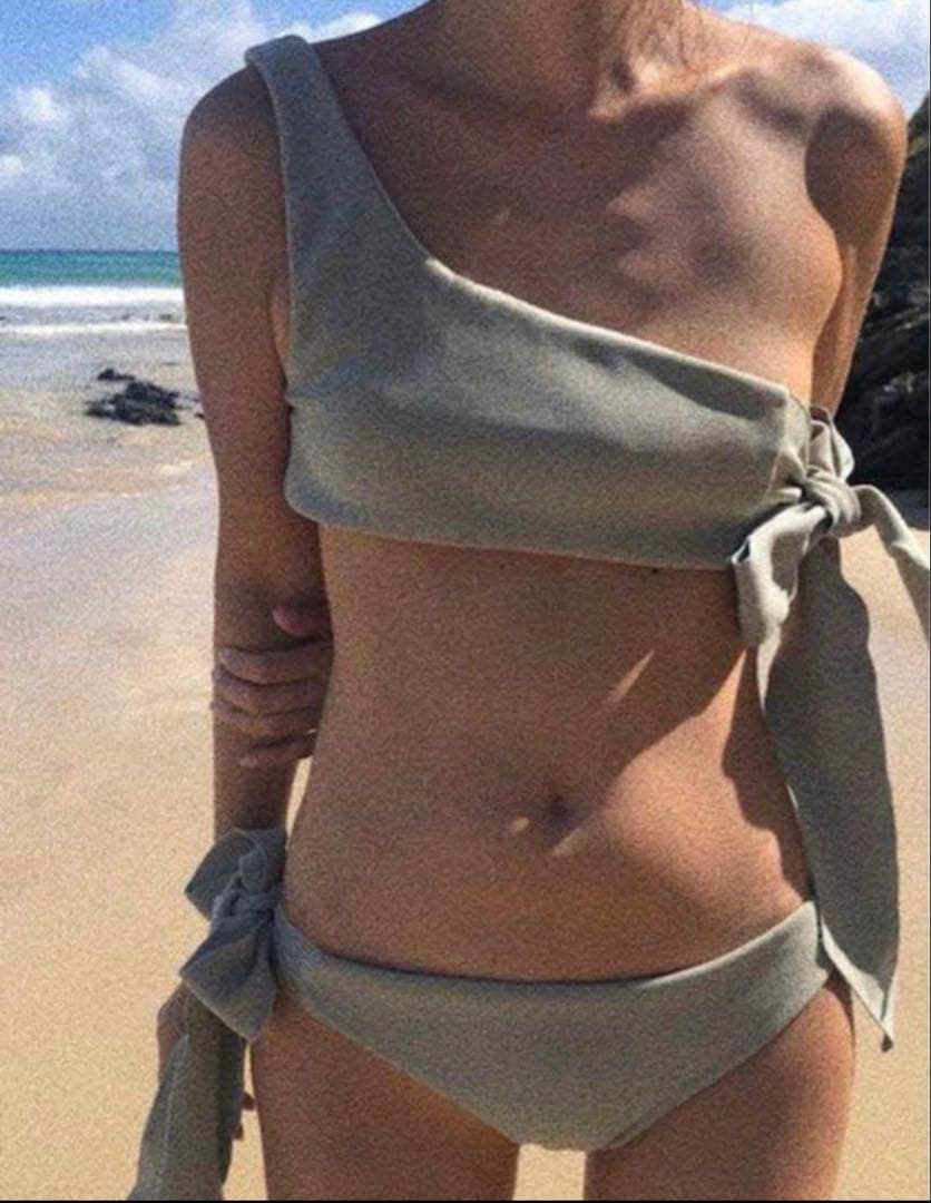 ETRE TOKYO リボンビキニ上下　アリシアスタン