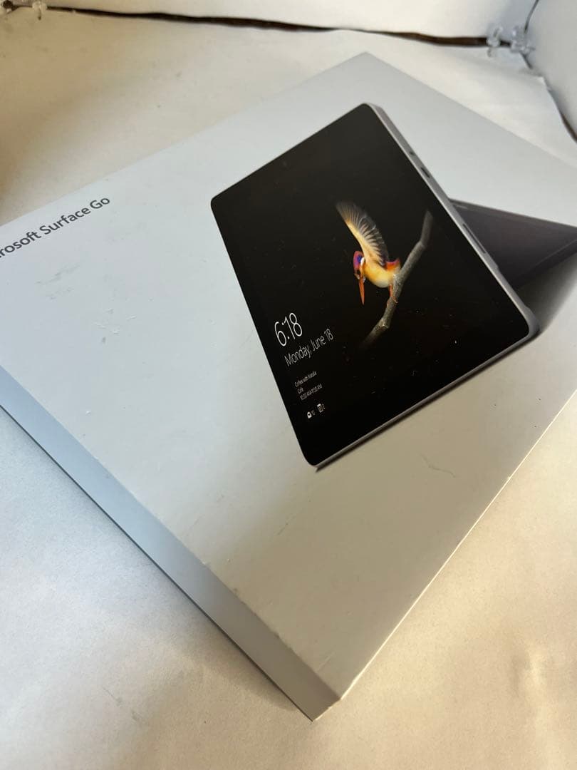 Surface Go LTE Advanced　KAZ-00032