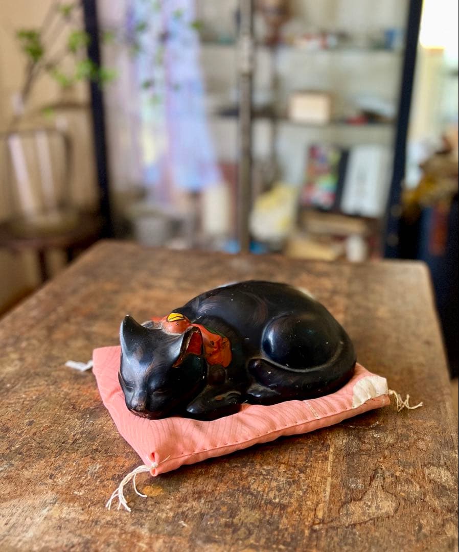 時代　アンティーク　黒猫　眠り猫　置物　レトロ　古道具　縁起物