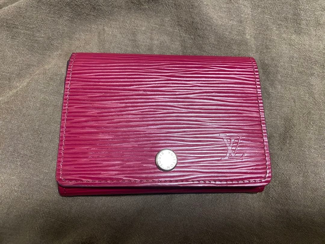 ゆっきぃ　Louis Vuitton 名刺入れ ワイン色