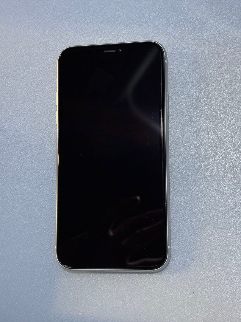 Apple iPhone 11 ホワイト 本体　128GB SIMフリー