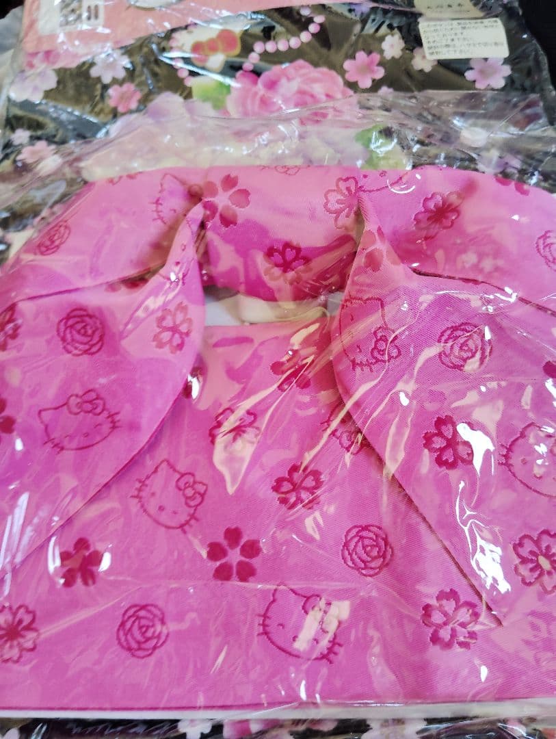 非売品ハローキティ可愛い 桜柄 浴衣帯と下駄セット