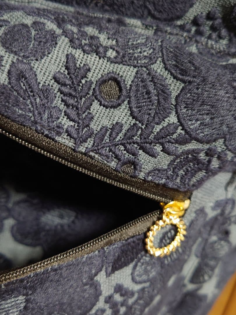 smile flower charcoal ミナペルホネン　リュック