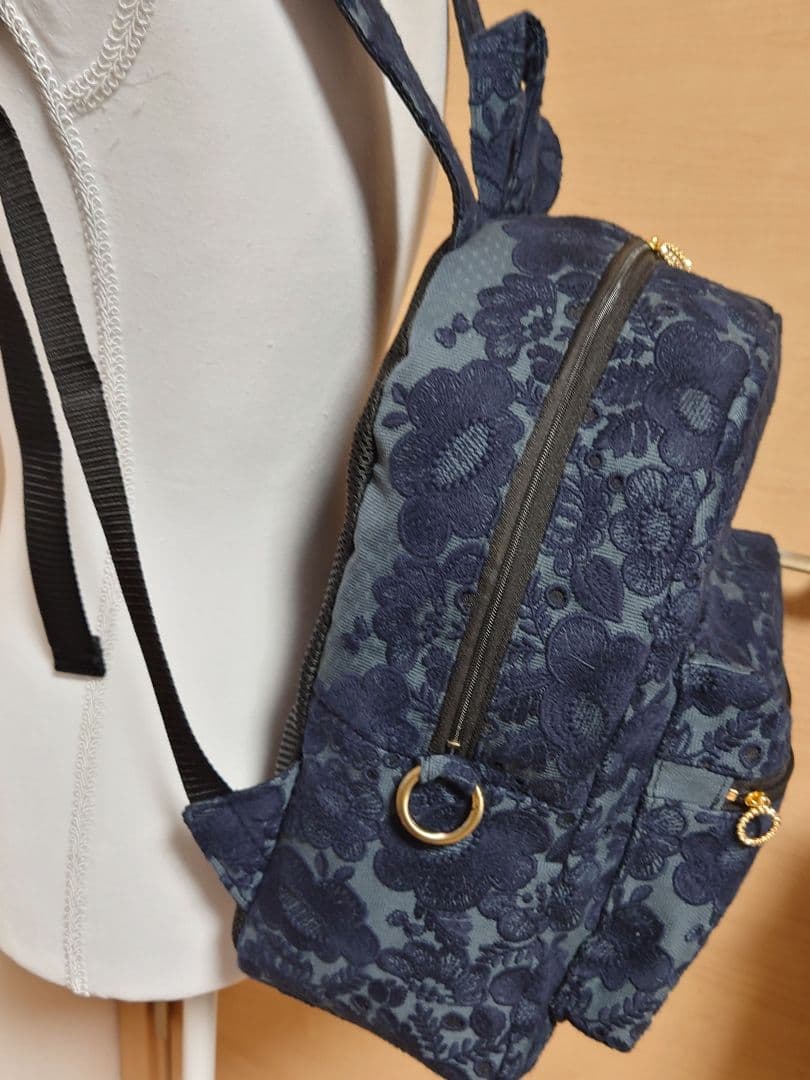 smile flower charcoal ミナペルホネン　リュック