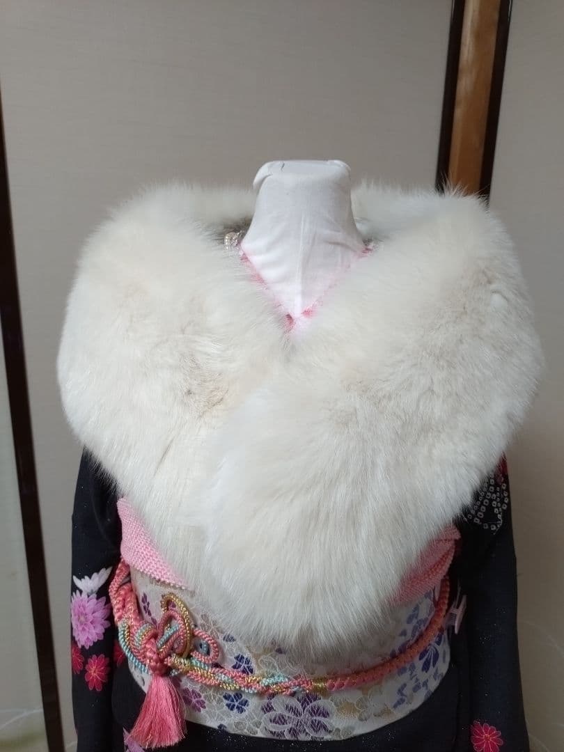 SAGA FOX  　高級ホワイトファー　振袖用 箱付　限定値引きあり