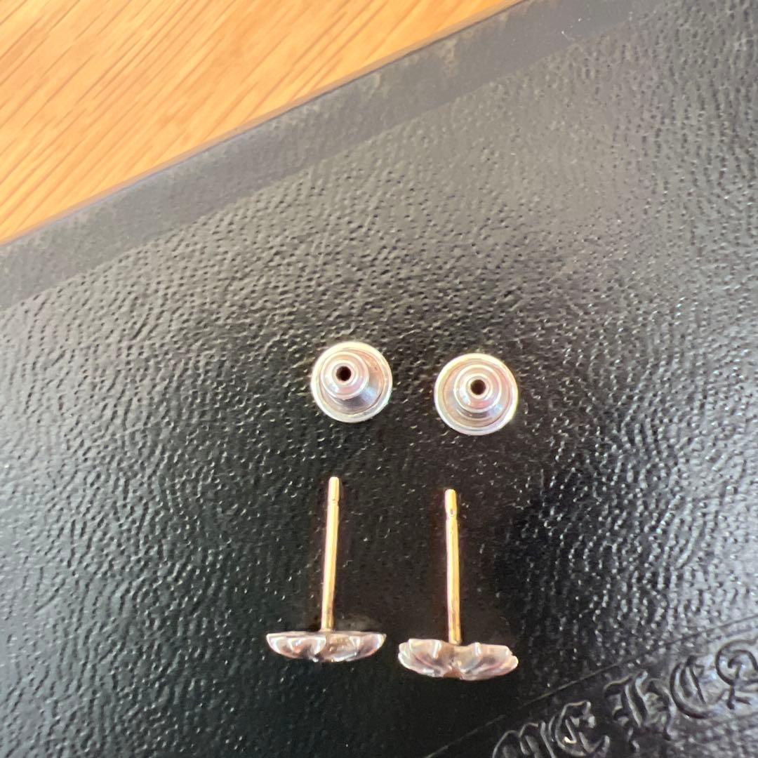 クロムハーツ CHプラススタッドピアスwithダイヤモンド　両耳