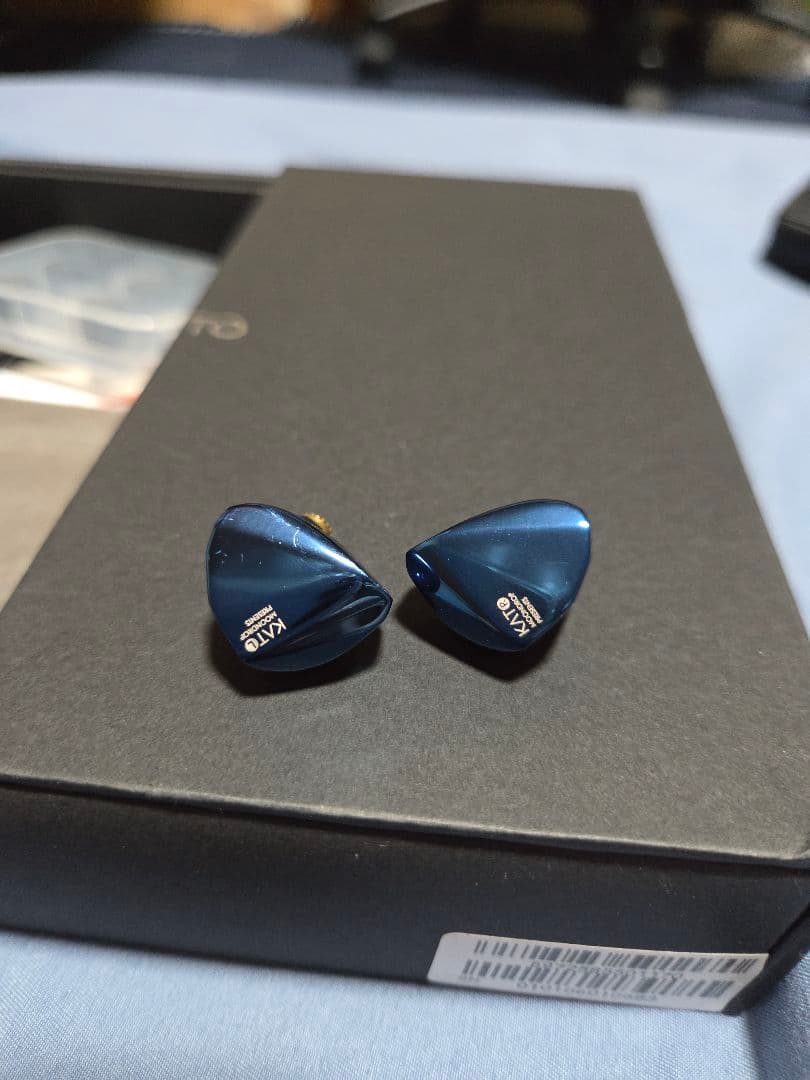 水月雨 moondrop KATO 青 dark blue