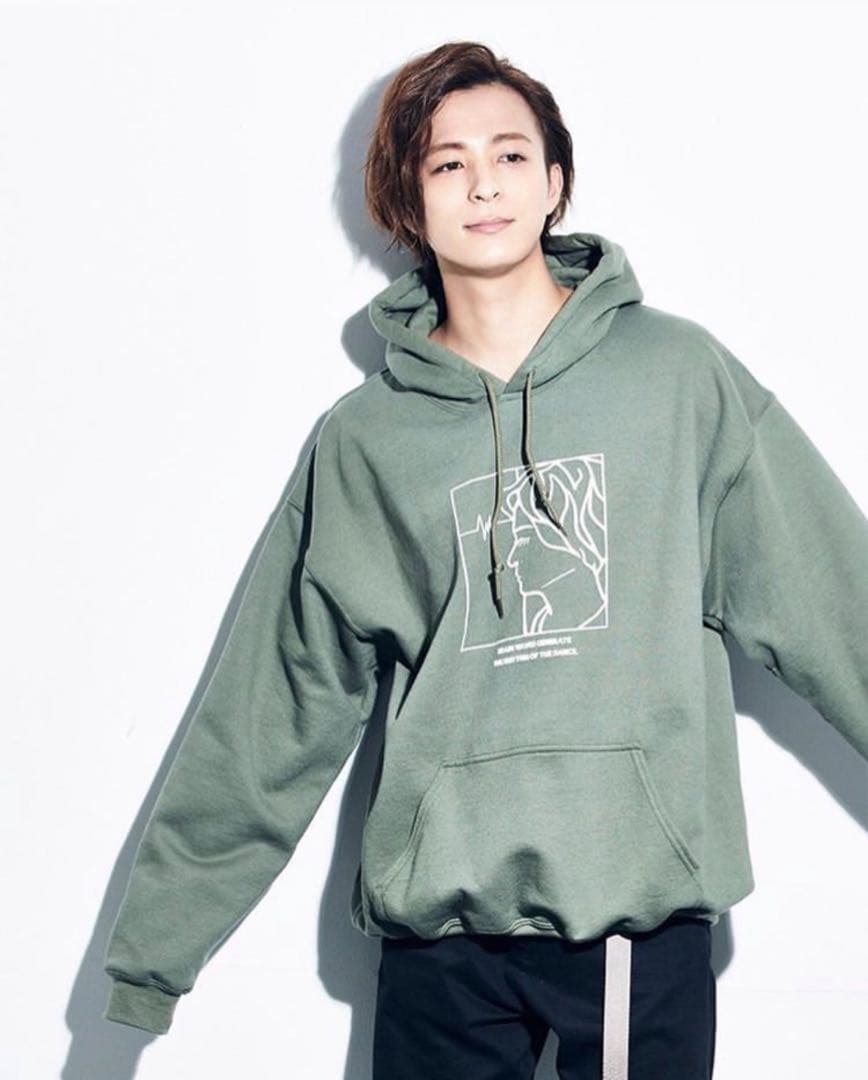 和田颯　パーカー　フーディ　Mサイズ