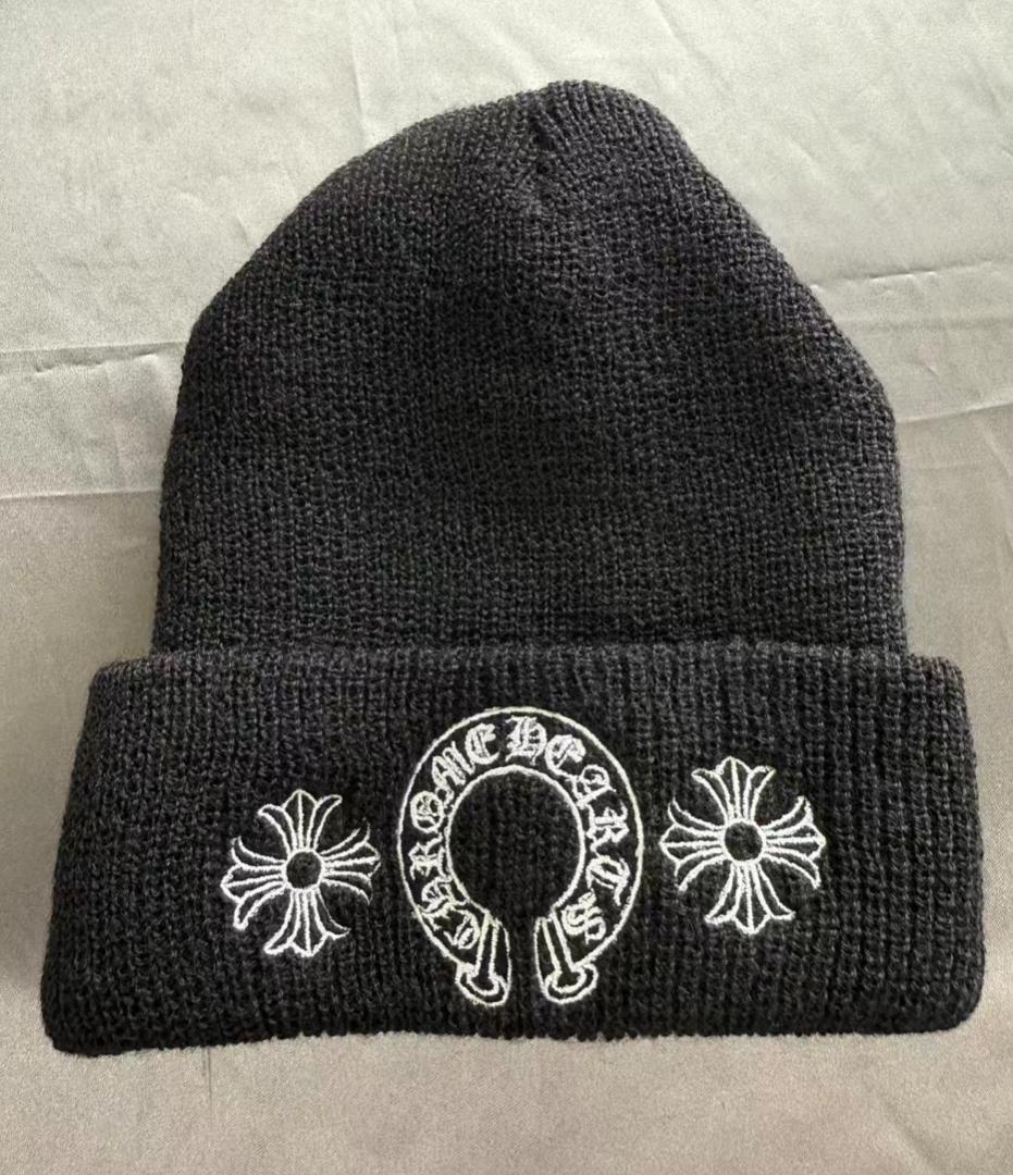 新品、未使用　クロムハーツ　ニット帽　ビーニー　黒　レディース