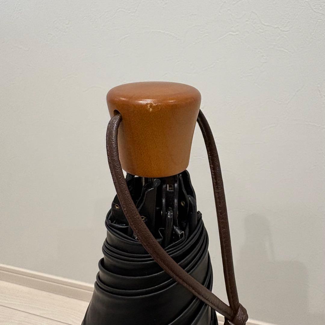 サンバリア100/ホワイト/無地/三段折/完全遮光