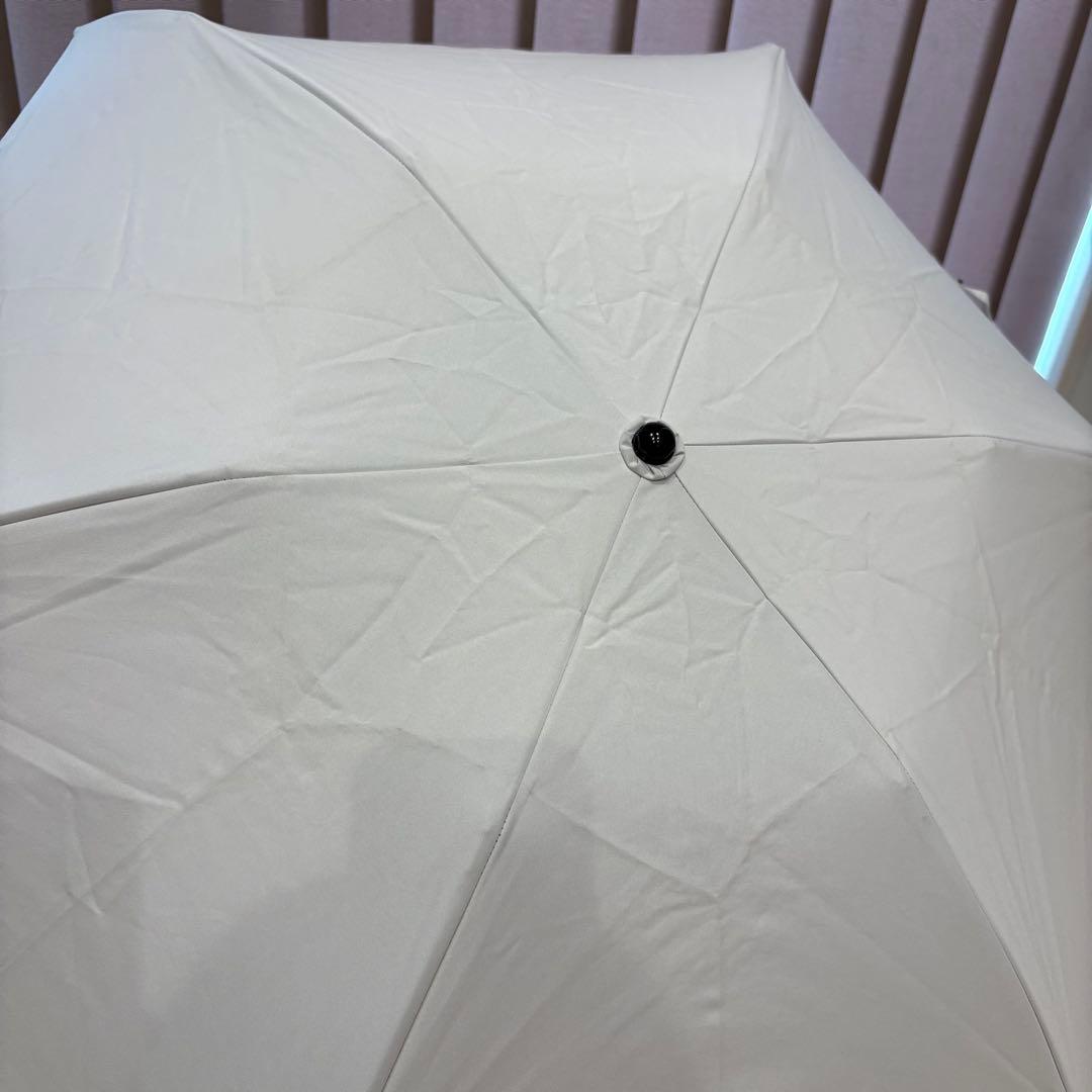 サンバリア100/ホワイト/無地/三段折/完全遮光