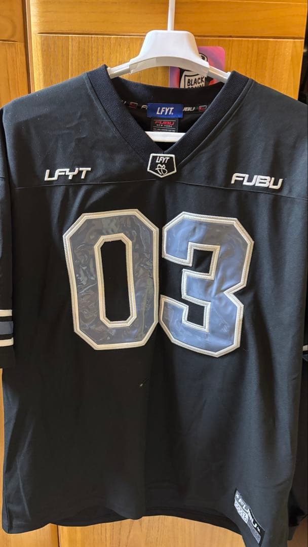 FUBU×LFYT フットボールシャツ