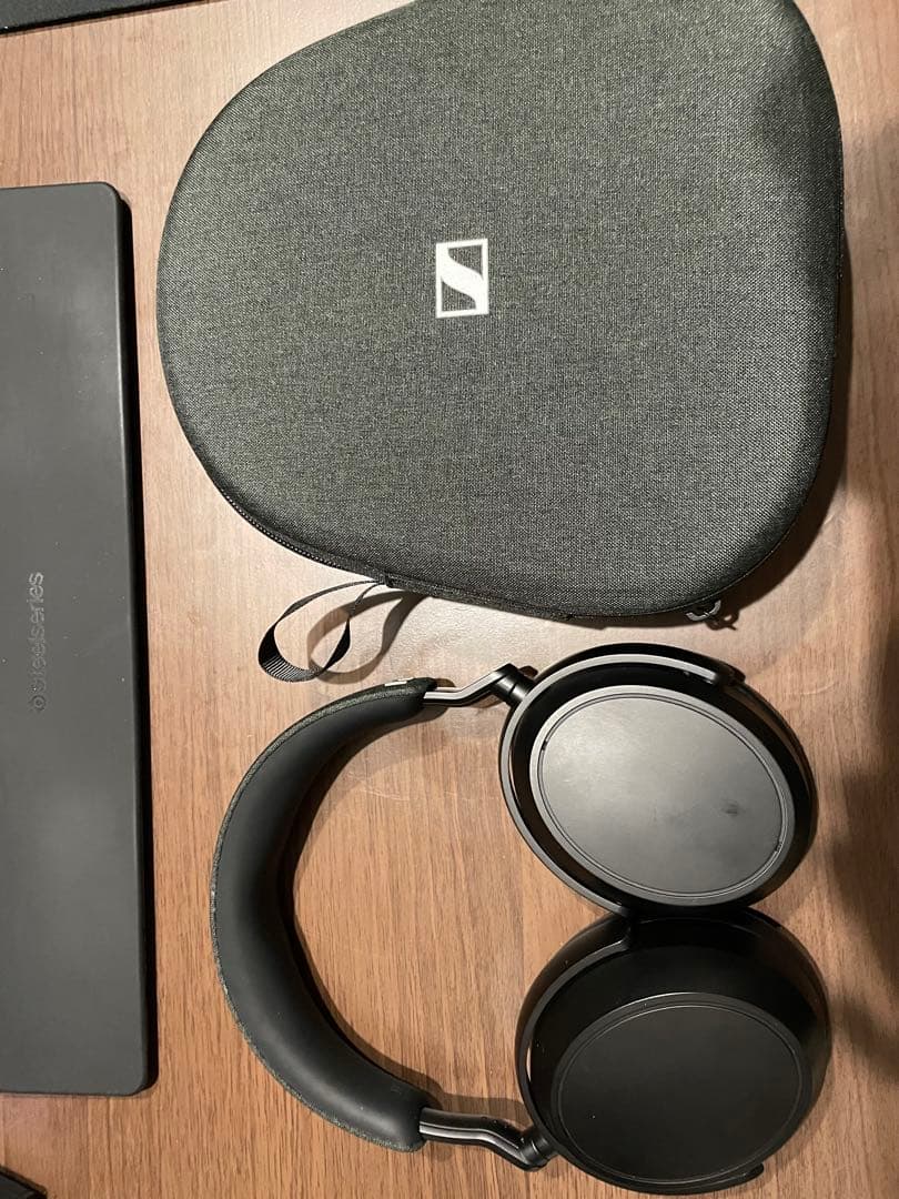 ヘッドホン Sennheiser momentum 4 wireless