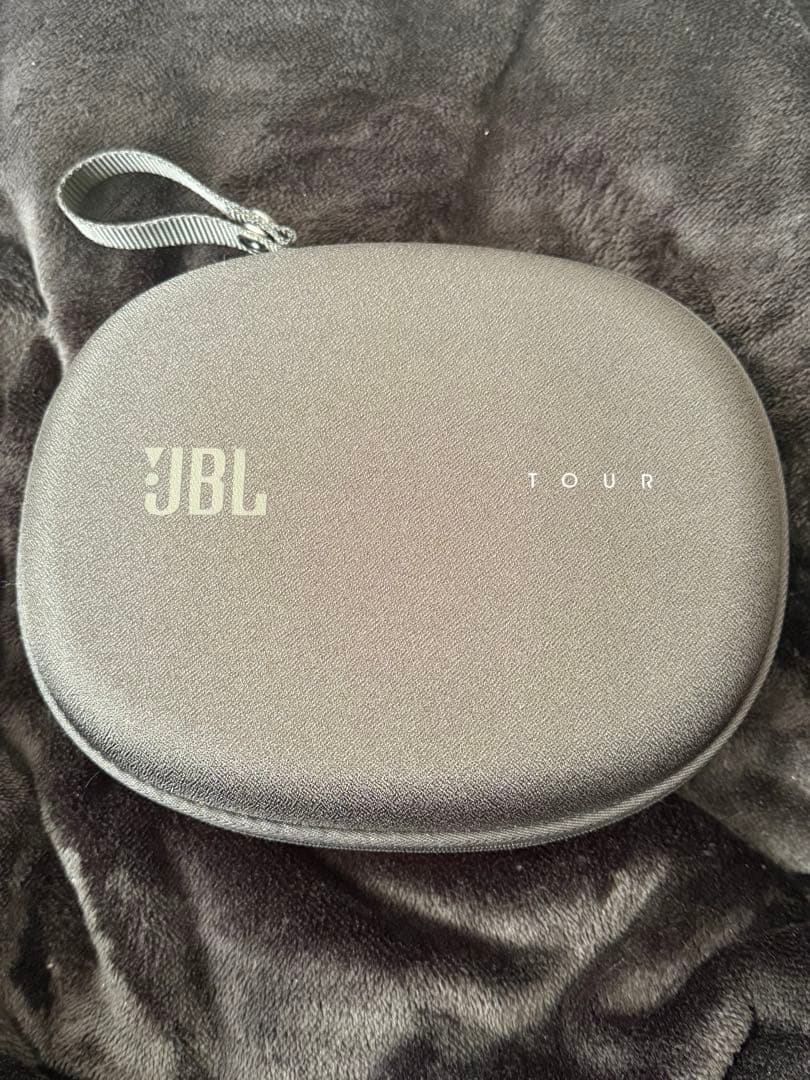 ✨極美品✨JBL TOUR ONE M2 ブラック（ワイヤレスヘッドホン)