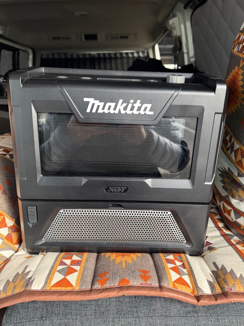 マキタ充電式電子レンジ MW001G