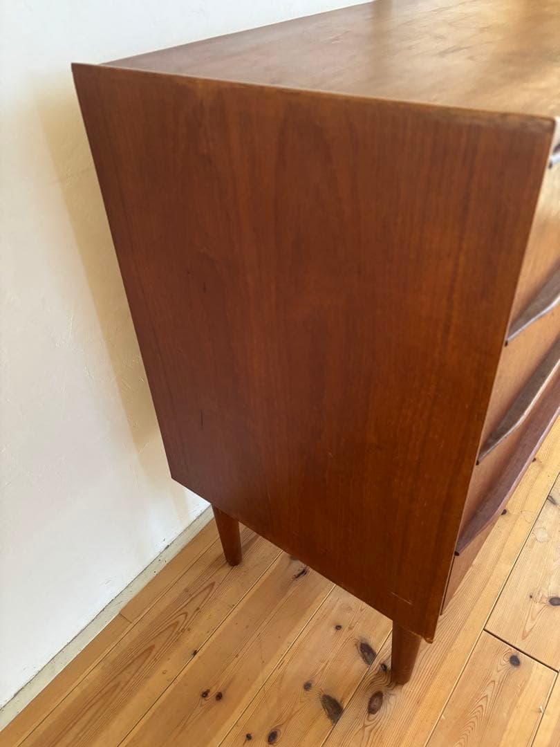 北欧ヴィンテージ　チーク　デンマーク　チェスト