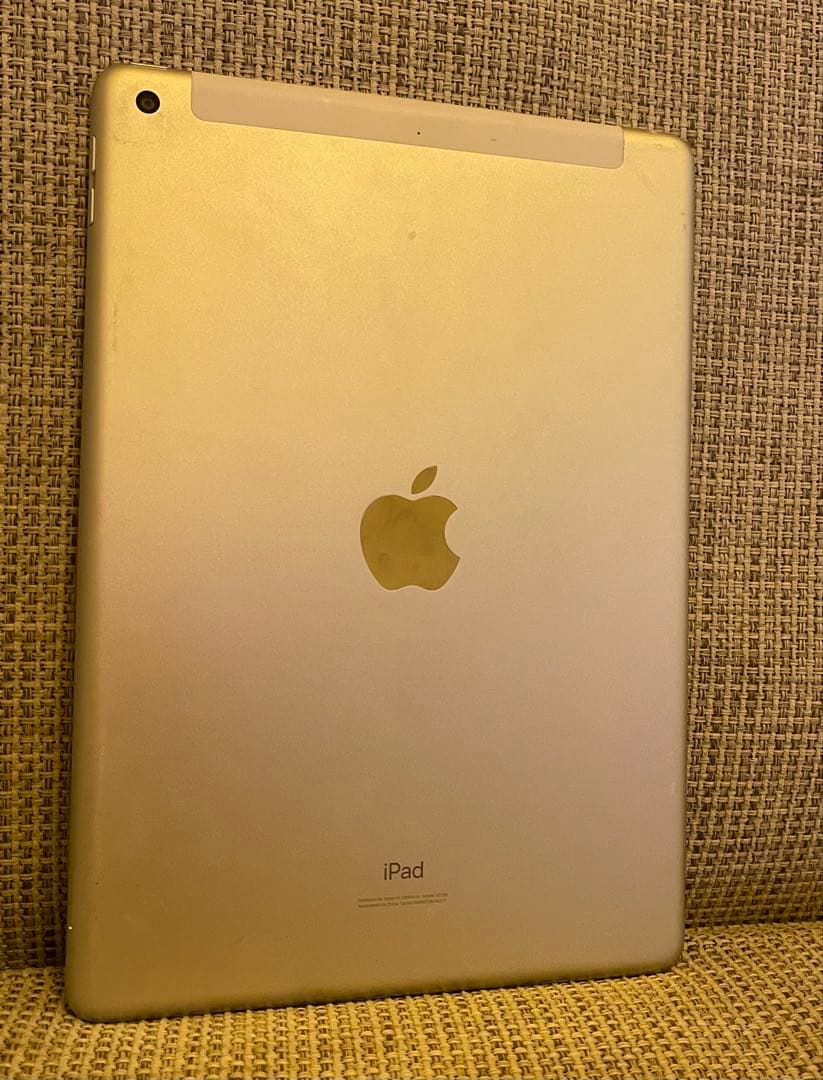 iPad 第7世代　128GB Wi-Fi+Cellular
