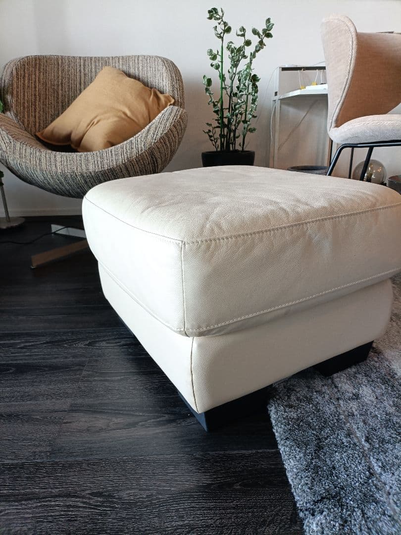 ①　IDC　大塚家具　本革　レザー　オットマン　ホワイト