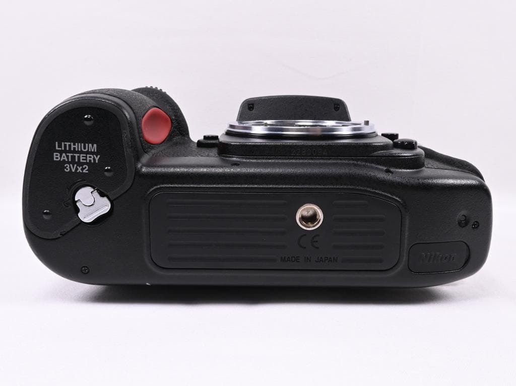 【超美品】 Nikon F100 ボディ 《3Vリチウム電池ホルダー付き》