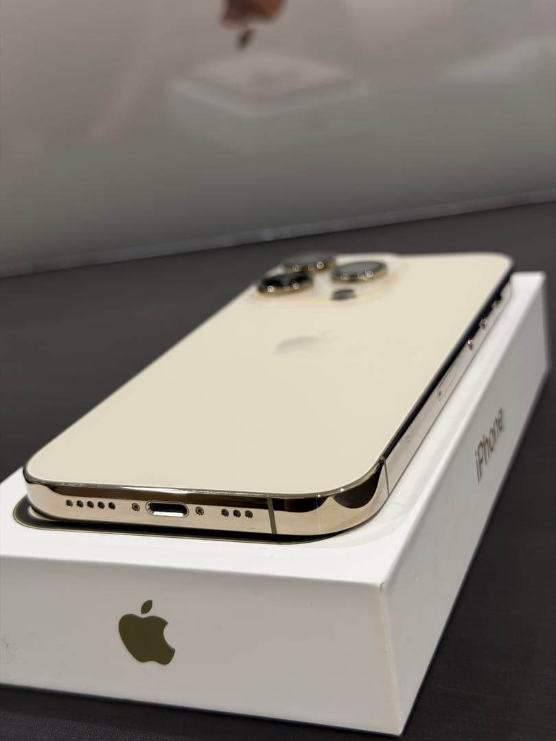 【美品】iPhone14Pro 256GB (早い者勝ちとします)