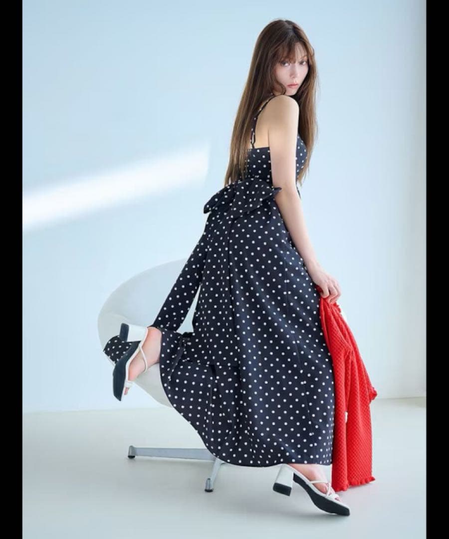 新品タグ付 リリーブラウン ボリュームリボン2wayワンピース 1 黒×白