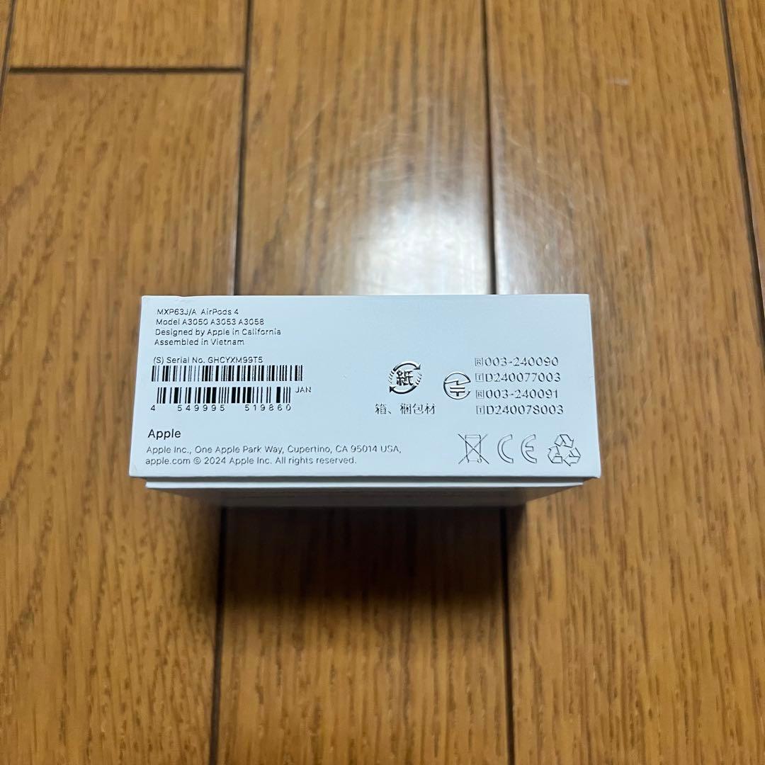 イヤホン AirPods 4 Apple